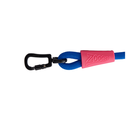 Guía de cuerda con mosquetón azul y rosa